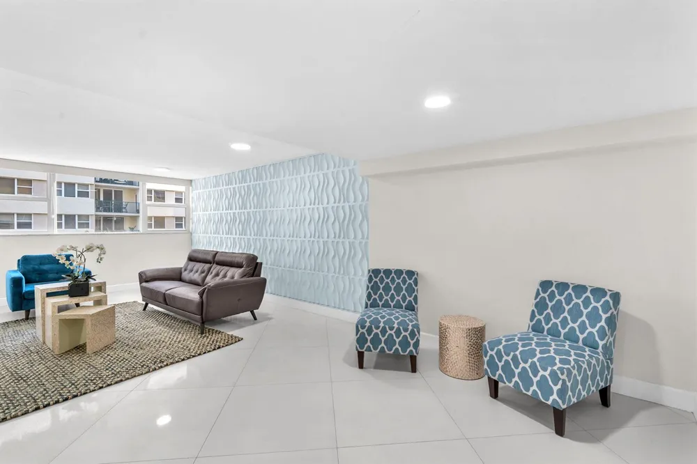 1239 HILLSBORO MILE #202 Hillsboro Beach, FL 33062