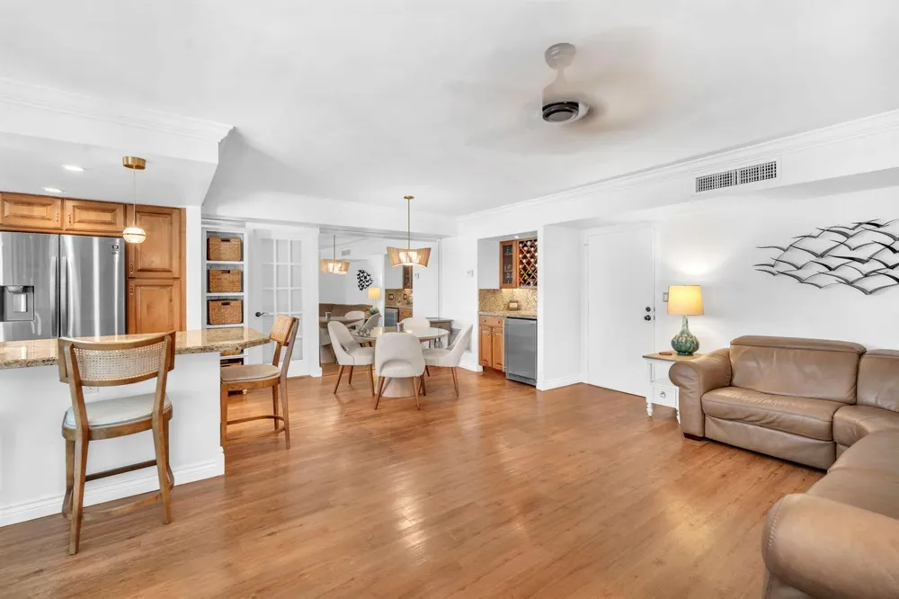 1239 HILLSBORO MILE #202 Hillsboro Beach, FL 33062