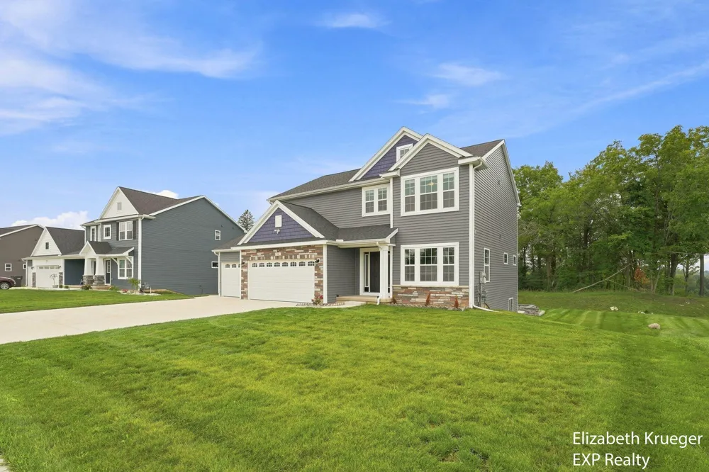 743 Petoskey Stone Drive SW Byron Center, MI 49315
