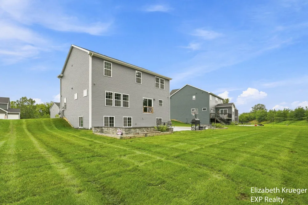 743 Petoskey Stone Drive SW Byron Center, MI 49315