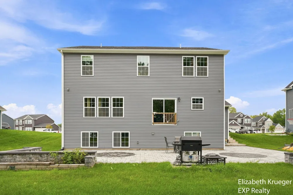 743 Petoskey Stone Drive SW Byron Center, MI 49315