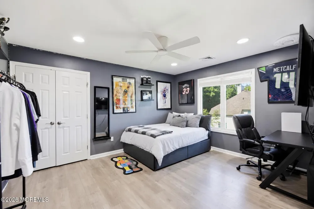 9 Landmark Lane Marlboro, NJ 07746