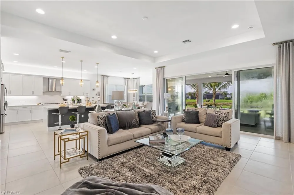 12177 Eucalyptus Way Naples, FL 34120