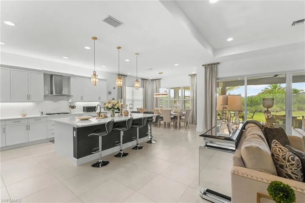 12177 Eucalyptus Way Naples, FL 34120