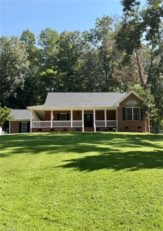 2329 Millbrook Drive Haw River, NC 27258