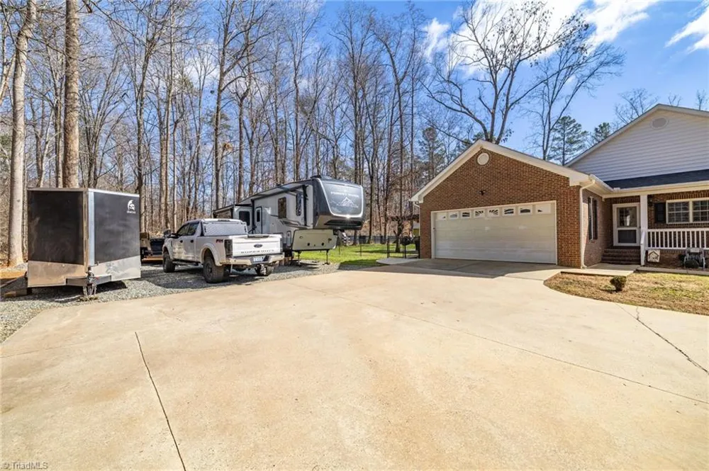 2329 Millbrook Drive Haw River, NC 27258