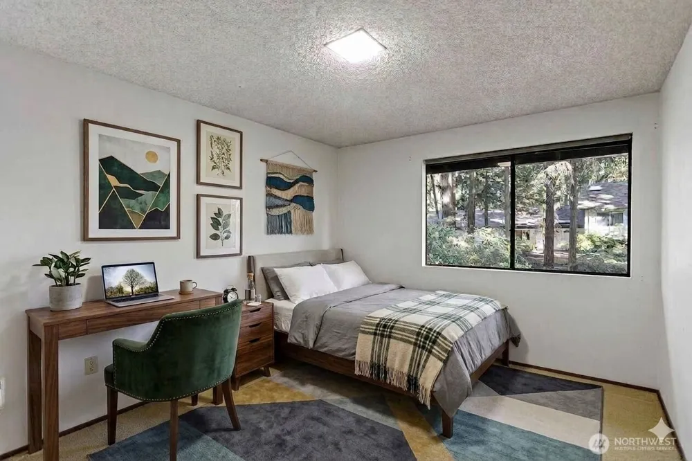 12929 NE 25th Place Bellevue, WA 98005