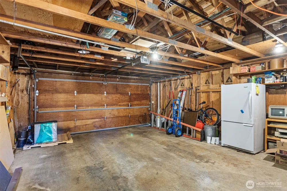 12929 NE 25th Place Bellevue, WA 98005