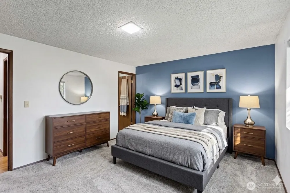12929 NE 25th Place Bellevue, WA 98005