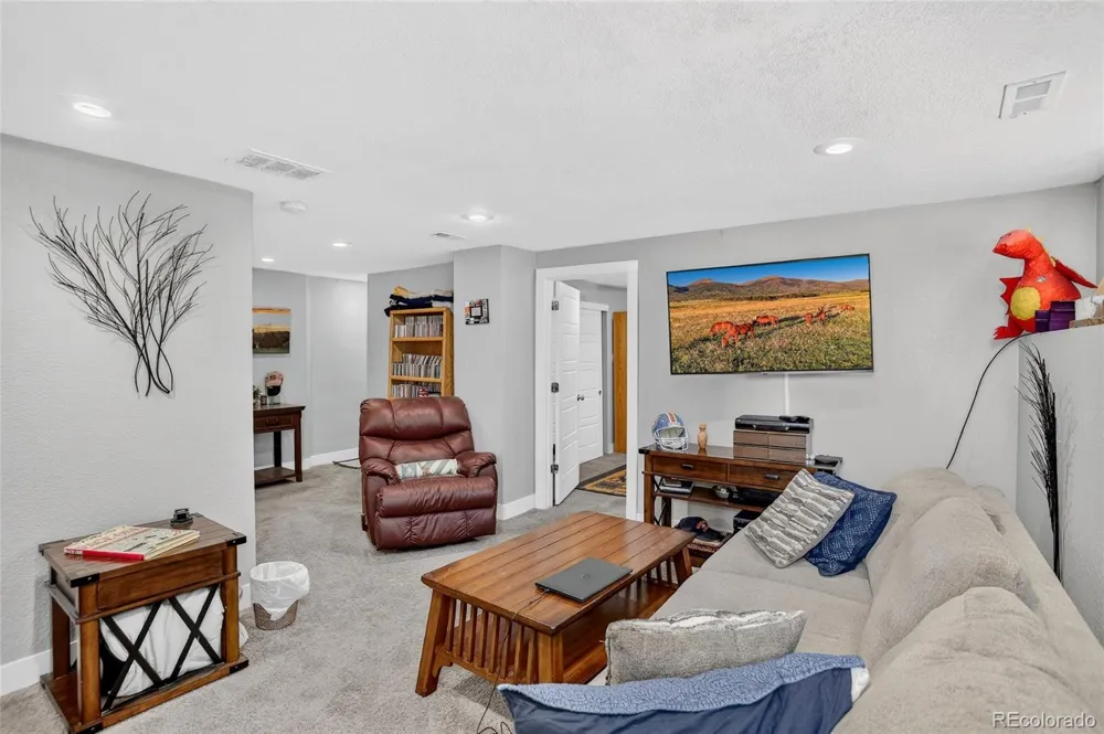 3323 Steele Street Denver, CO 80205