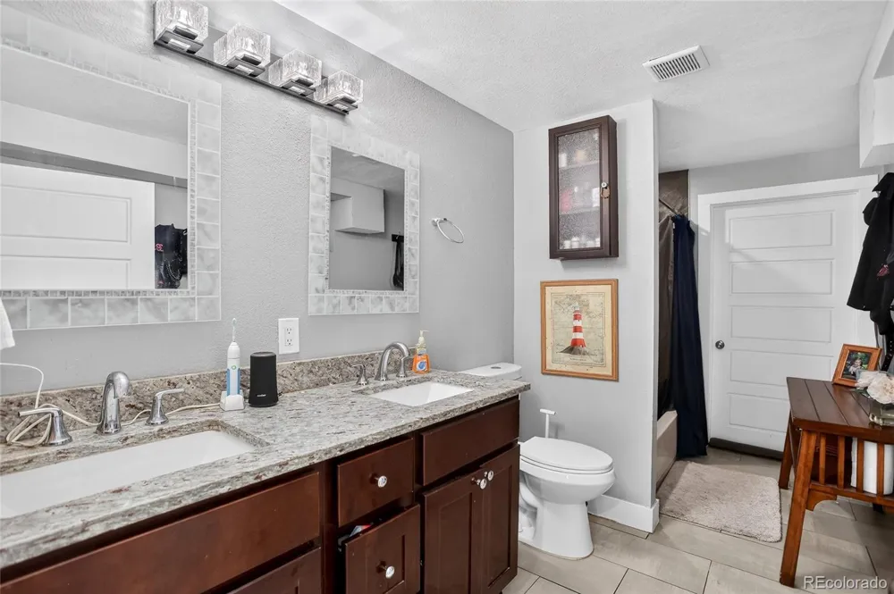 3323 Steele Street Denver, CO 80205