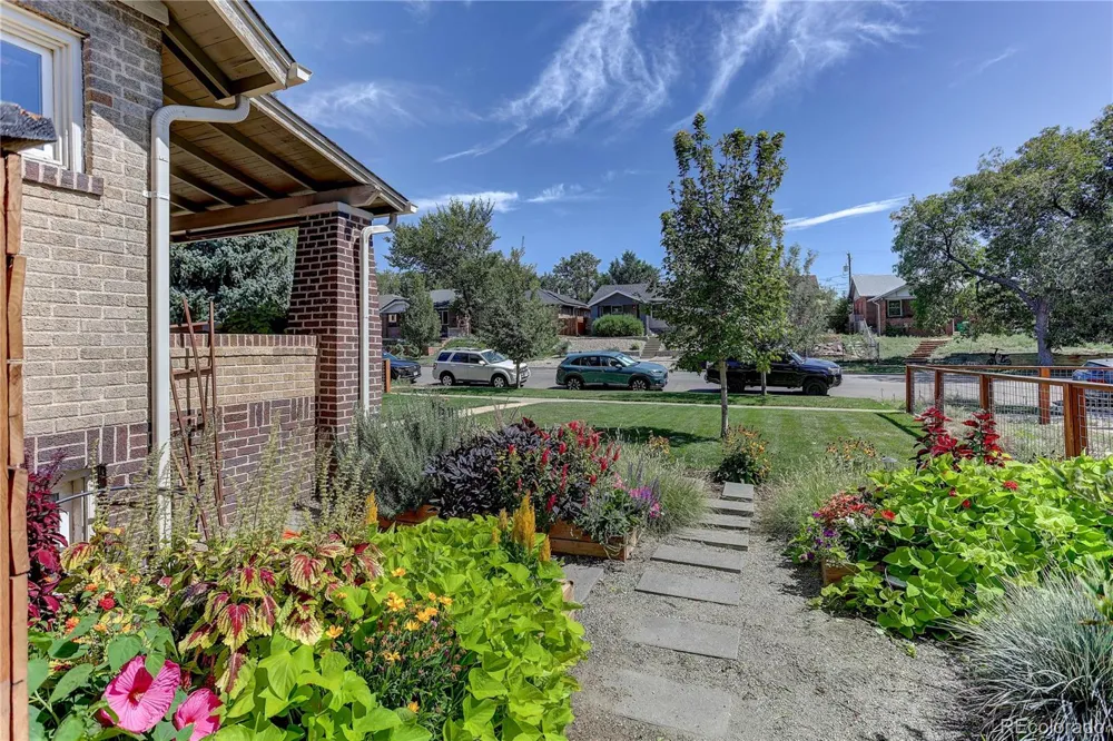 3323 Steele Street Denver, CO 80205