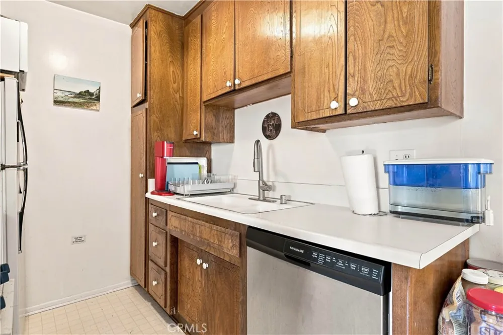 11550 Nebraska Avenue #204 Los Angeles, CA 90025