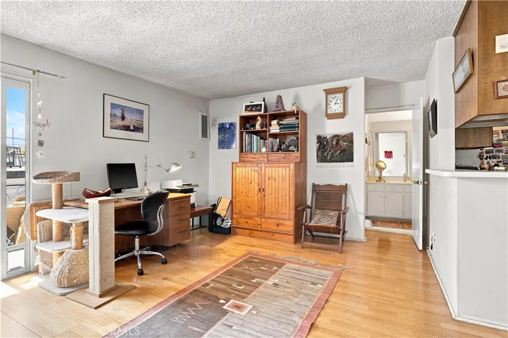 11550 Nebraska Avenue #204 Los Angeles, CA 90025