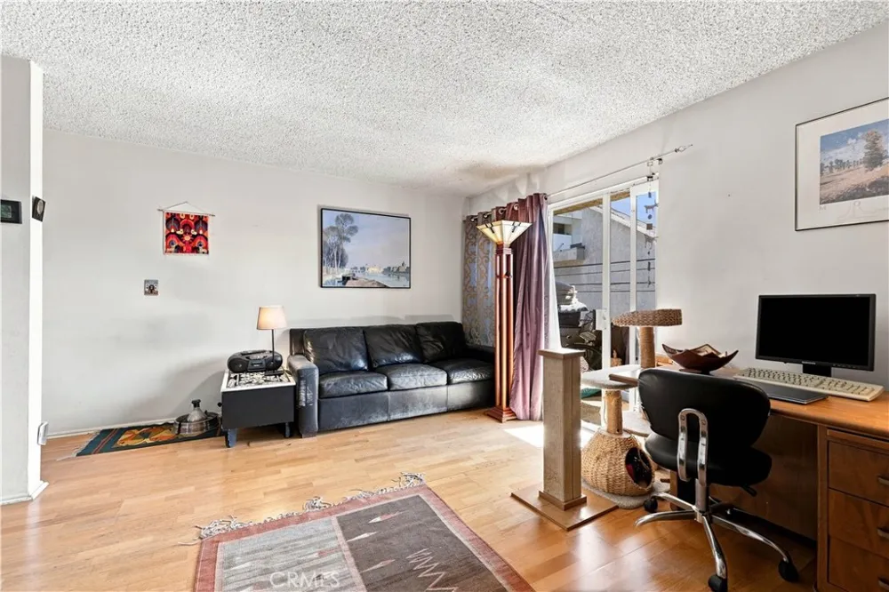 11550 Nebraska Avenue #204 Los Angeles, CA 90025