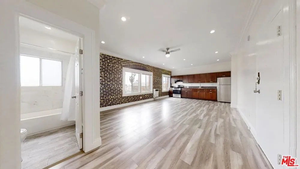 738 New Hampshire Avenue #508 Los Angeles, CA 90005