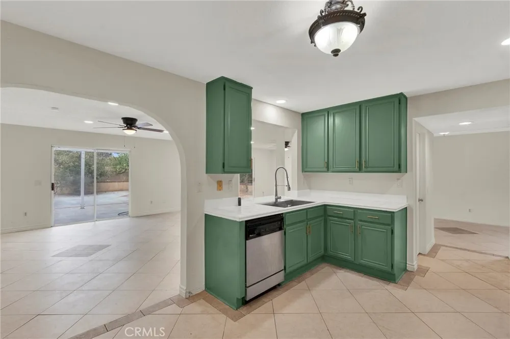 10853 Anemone Moreno Valley, CA 92557