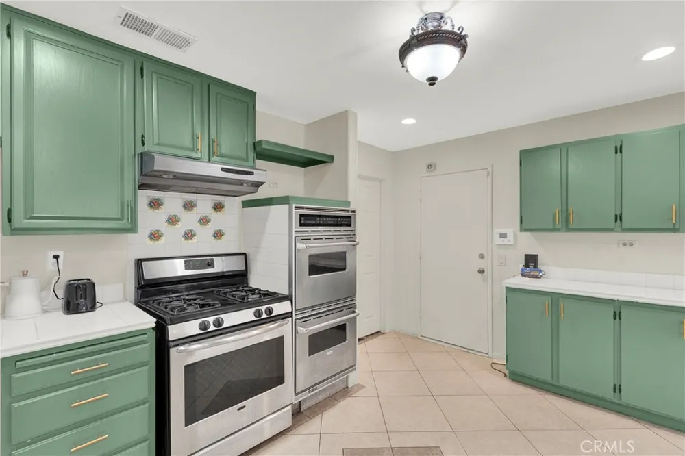 10853 Anemone Moreno Valley, CA 92557