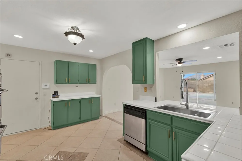10853 Anemone Moreno Valley, CA 92557