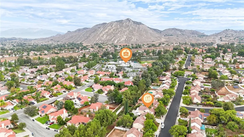10853 Anemone Moreno Valley, CA 92557