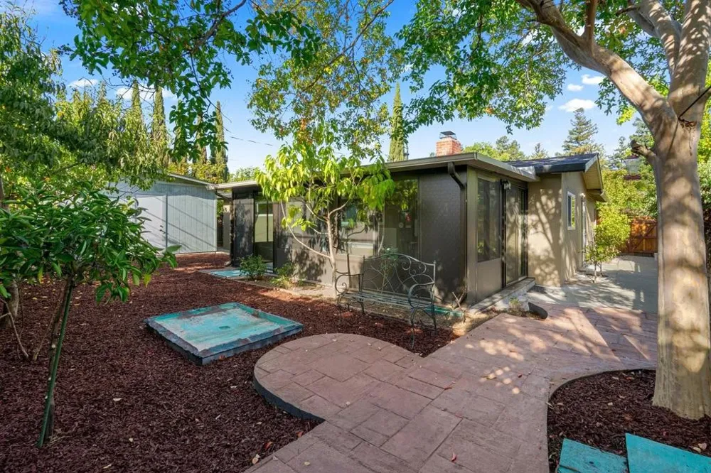 3219 Leigh Avenue San Jose, CA 95124