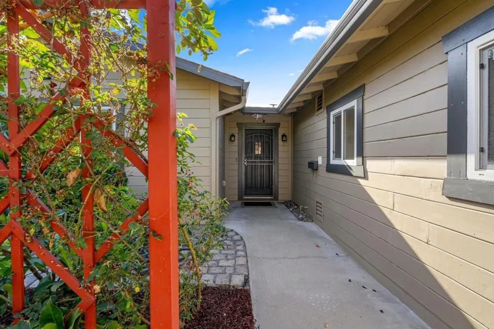 3219 Leigh Avenue San Jose, CA 95124