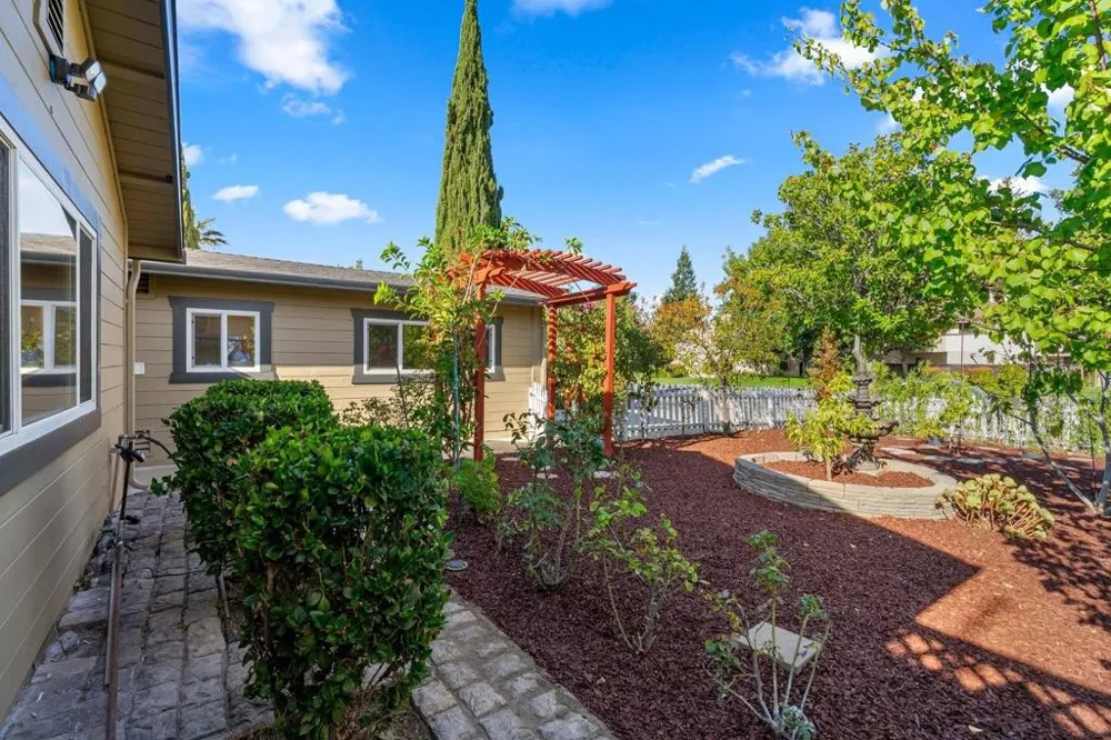 3219 Leigh Avenue San Jose, CA 95124