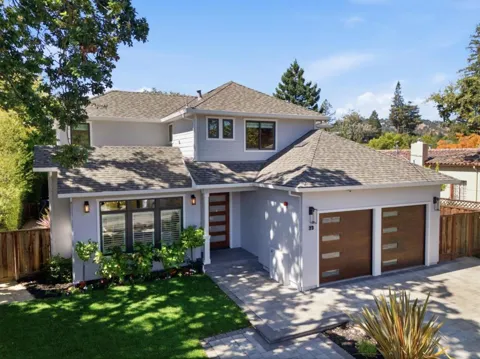 23 Woodsworth Avenue