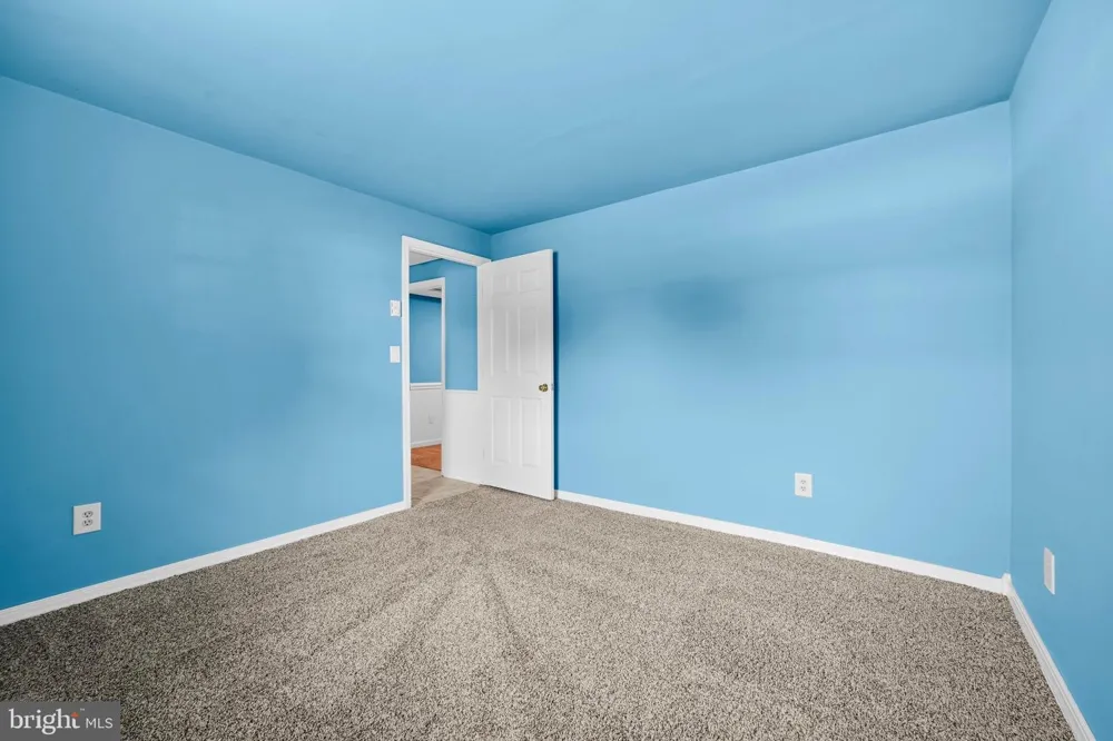 8843 MCKINLEY Hummelstown, PA 17036