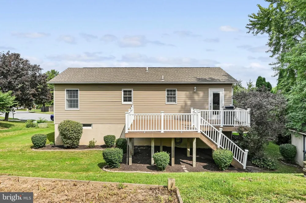 8843 MCKINLEY Hummelstown, PA 17036