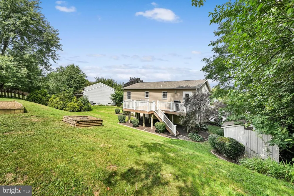8843 MCKINLEY Hummelstown, PA 17036