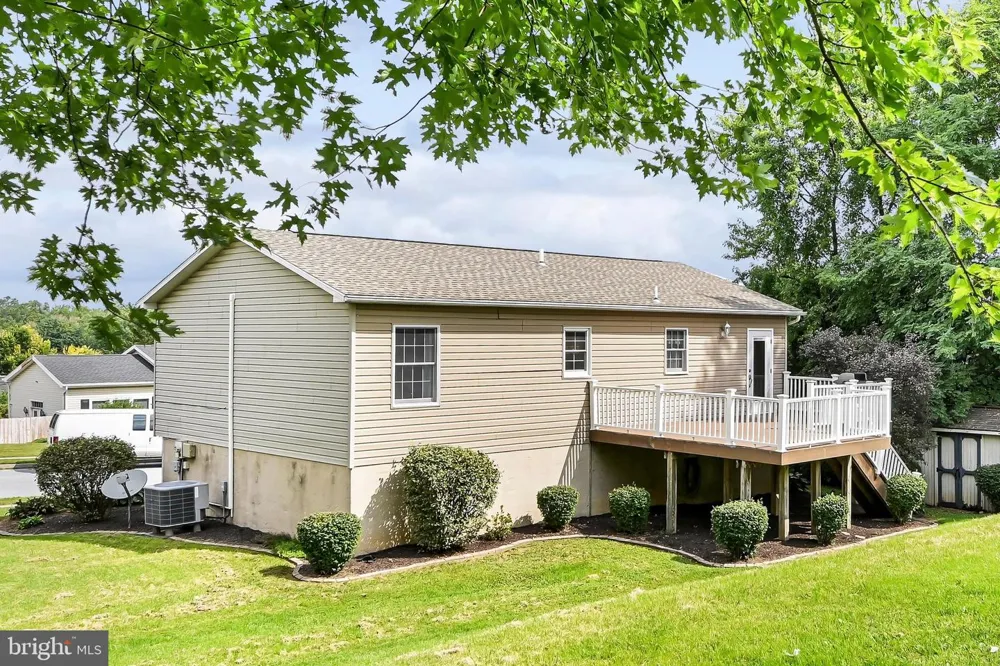 8843 MCKINLEY Hummelstown, PA 17036