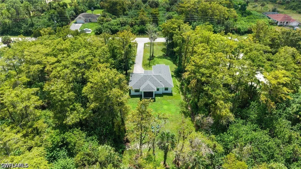 18th Avenue NE Naples, FL 34120