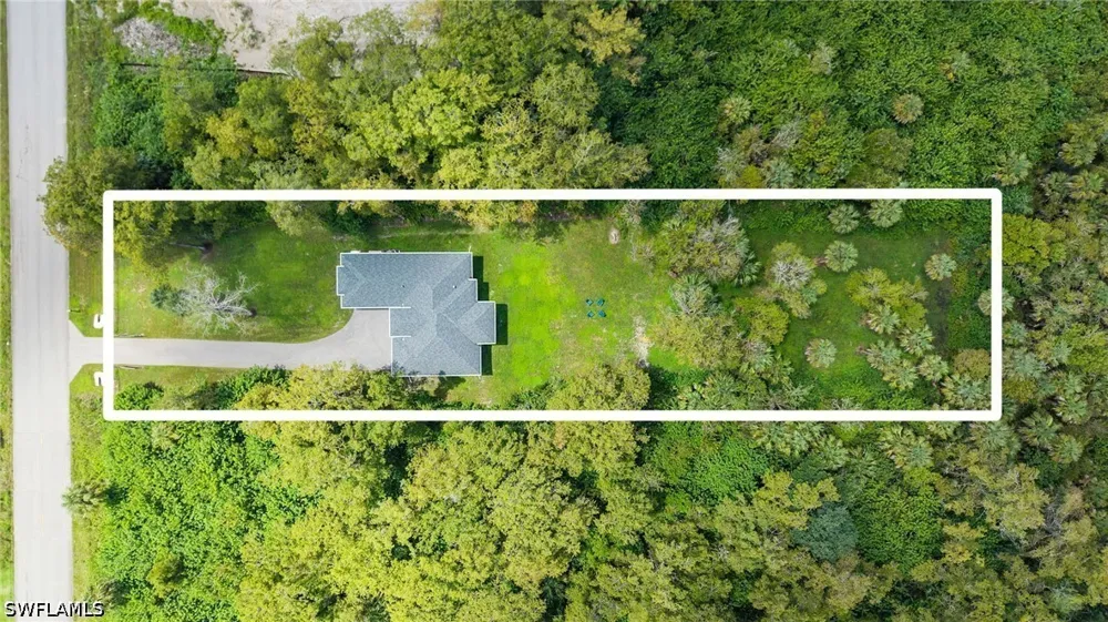 18th Avenue NE Naples, FL 34120