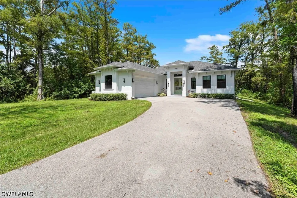 18th Avenue NE Naples, FL 34120