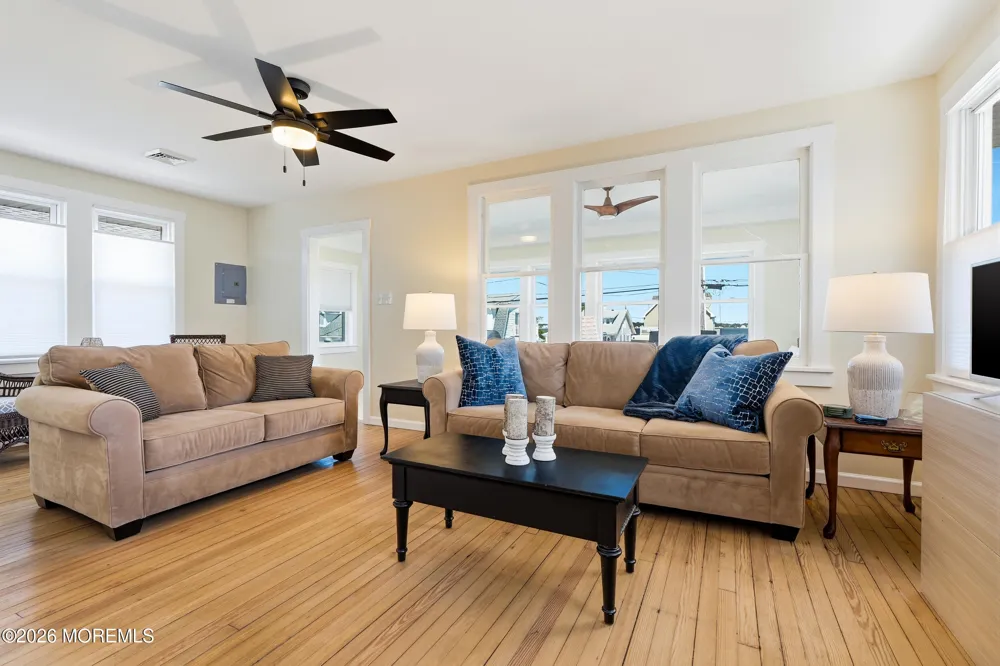 622 E Longport Avenue Ocean Gate, NJ 08740