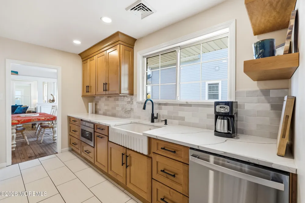 622 E Longport Avenue Ocean Gate, NJ 08740