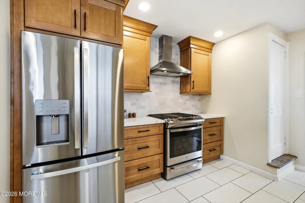 622 E Longport Avenue Ocean Gate, NJ 08740