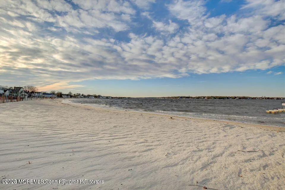 622 E Longport Avenue Ocean Gate, NJ 08740