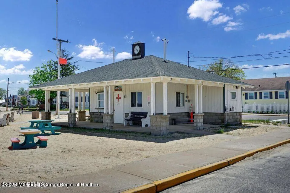 622 E Longport Avenue Ocean Gate, NJ 08740