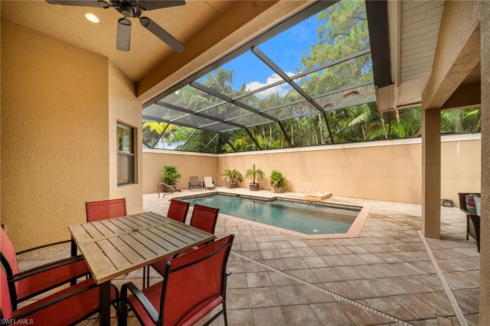1221 Briarwood Court Naples, FL 34104