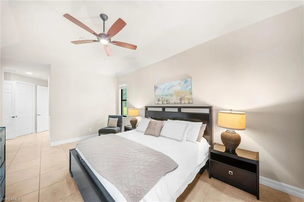 1221 Briarwood Court Naples, FL 34104