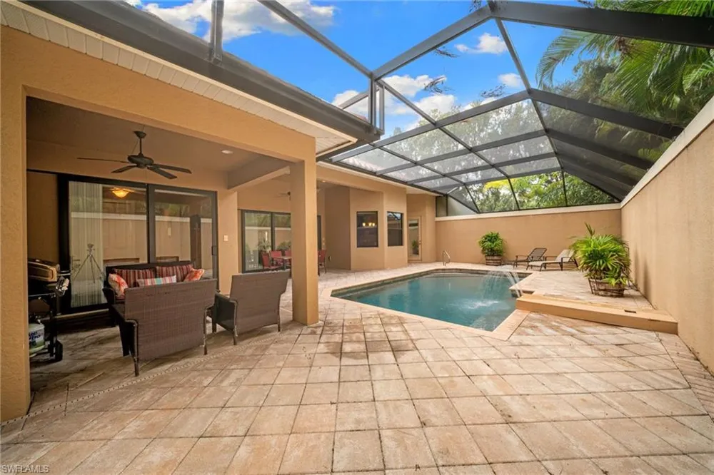 1221 Briarwood Court Naples, FL 34104