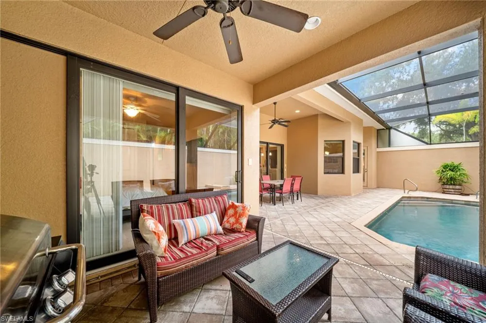 1221 Briarwood Court Naples, FL 34104