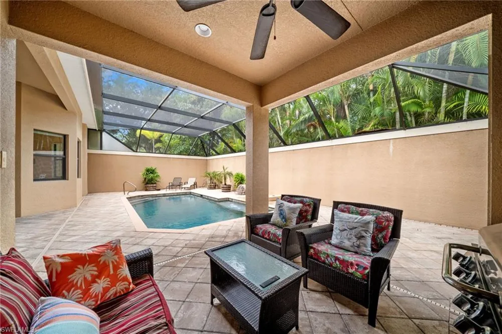 1221 Briarwood Court Naples, FL 34104