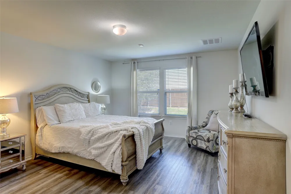 1601 Waggoner Drive Aubrey, TX 76227