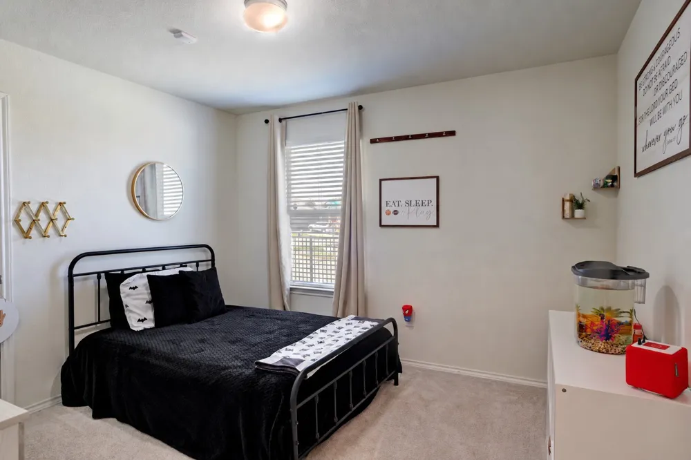 1601 Waggoner Drive Aubrey, TX 76227