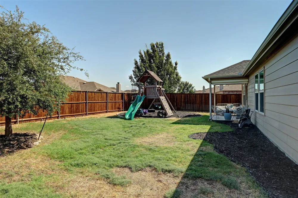 1601 Waggoner Drive Aubrey, TX 76227