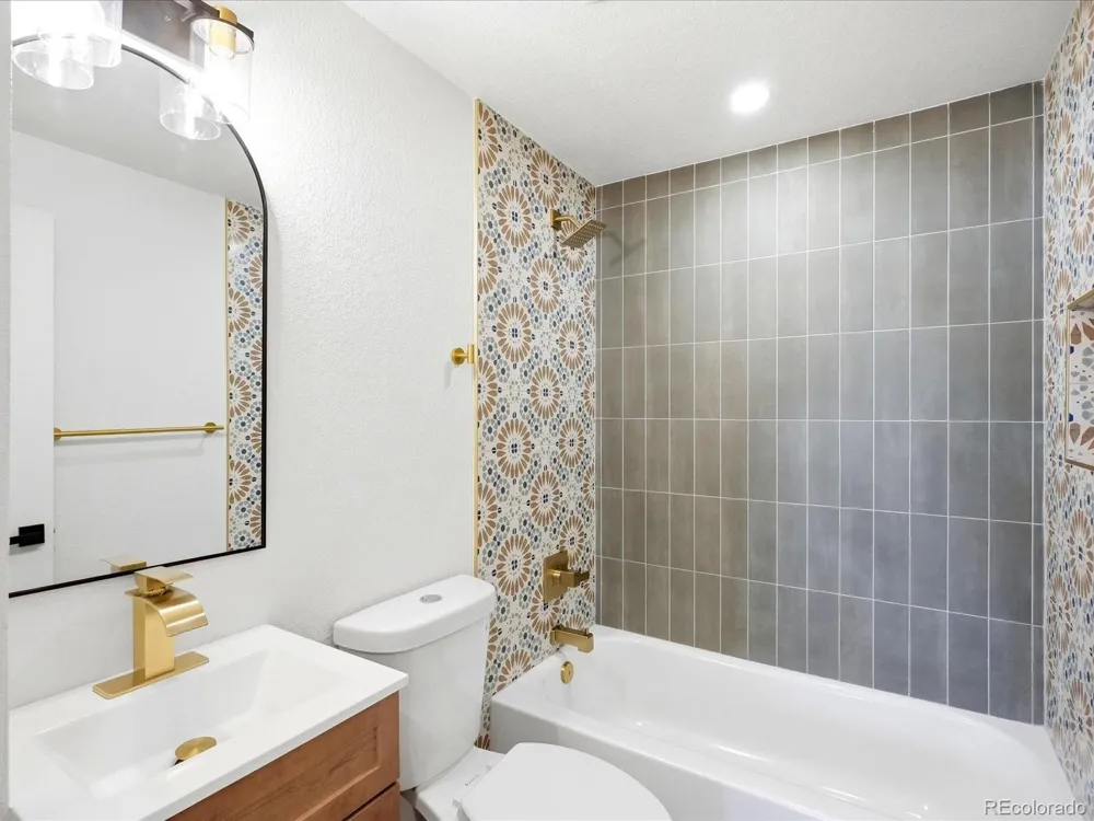 5663 Jellison Street Arvada, CO 80002