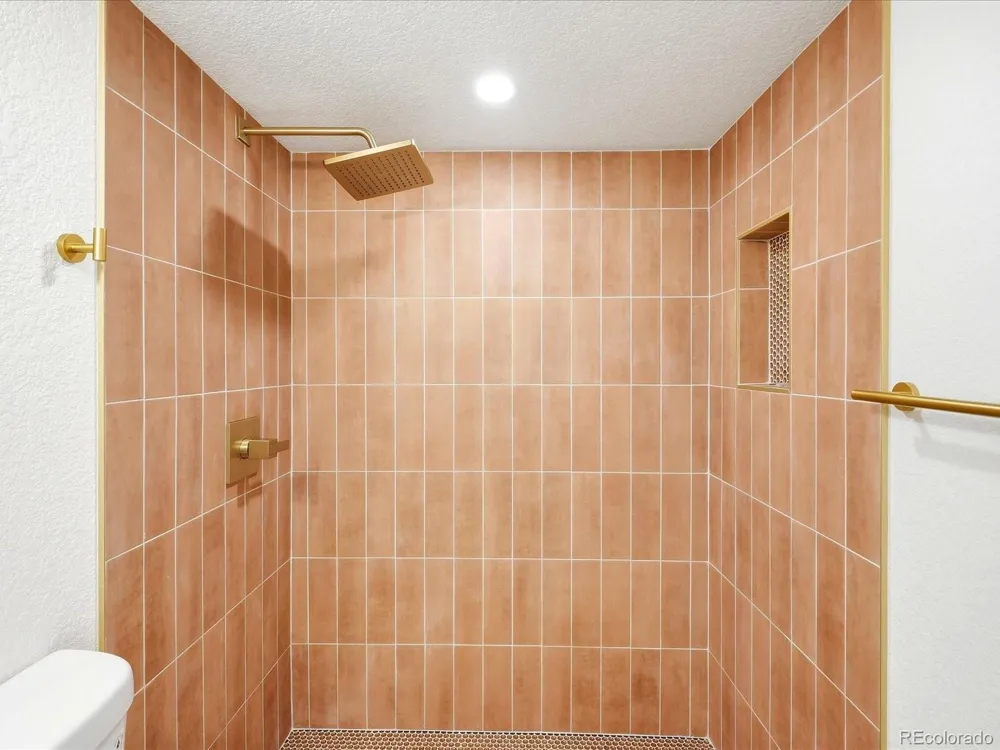 5663 Jellison Street Arvada, CO 80002